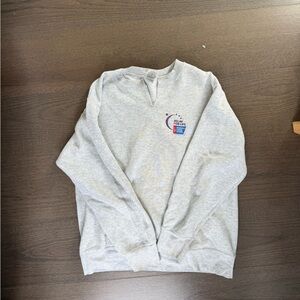 Fruit of the Loom Gray Sweatshirt